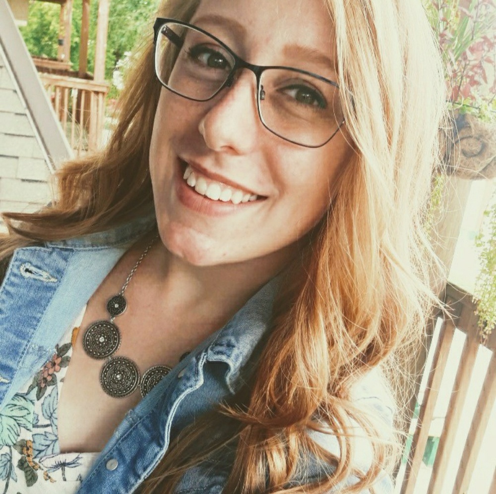 Meet your Posher, Lorena